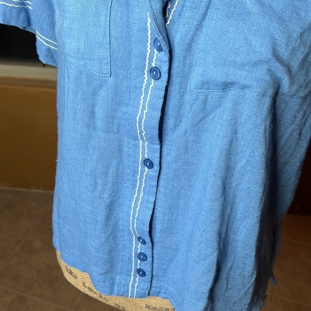 Urban Outfitters Chambray Embroidered Button Down Top XS Blue Western Boho Shirt - Picture 5 of 7